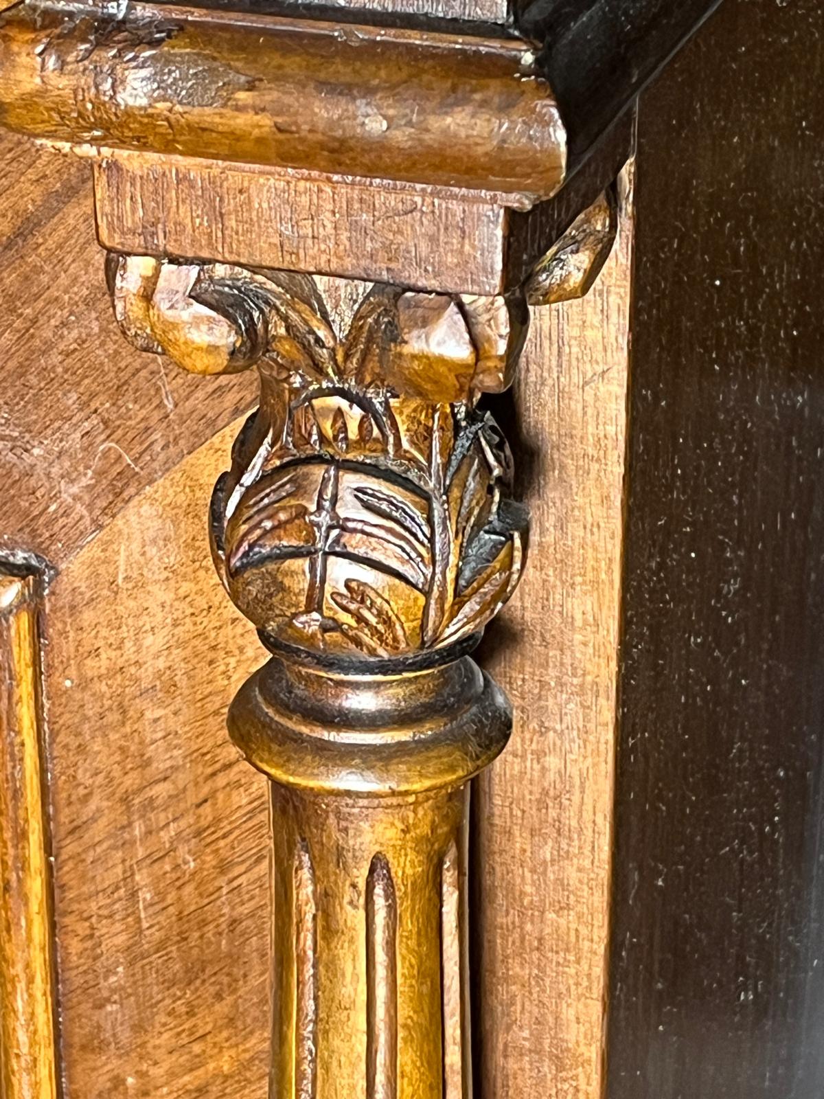 Small Marble Top Italian Furniture