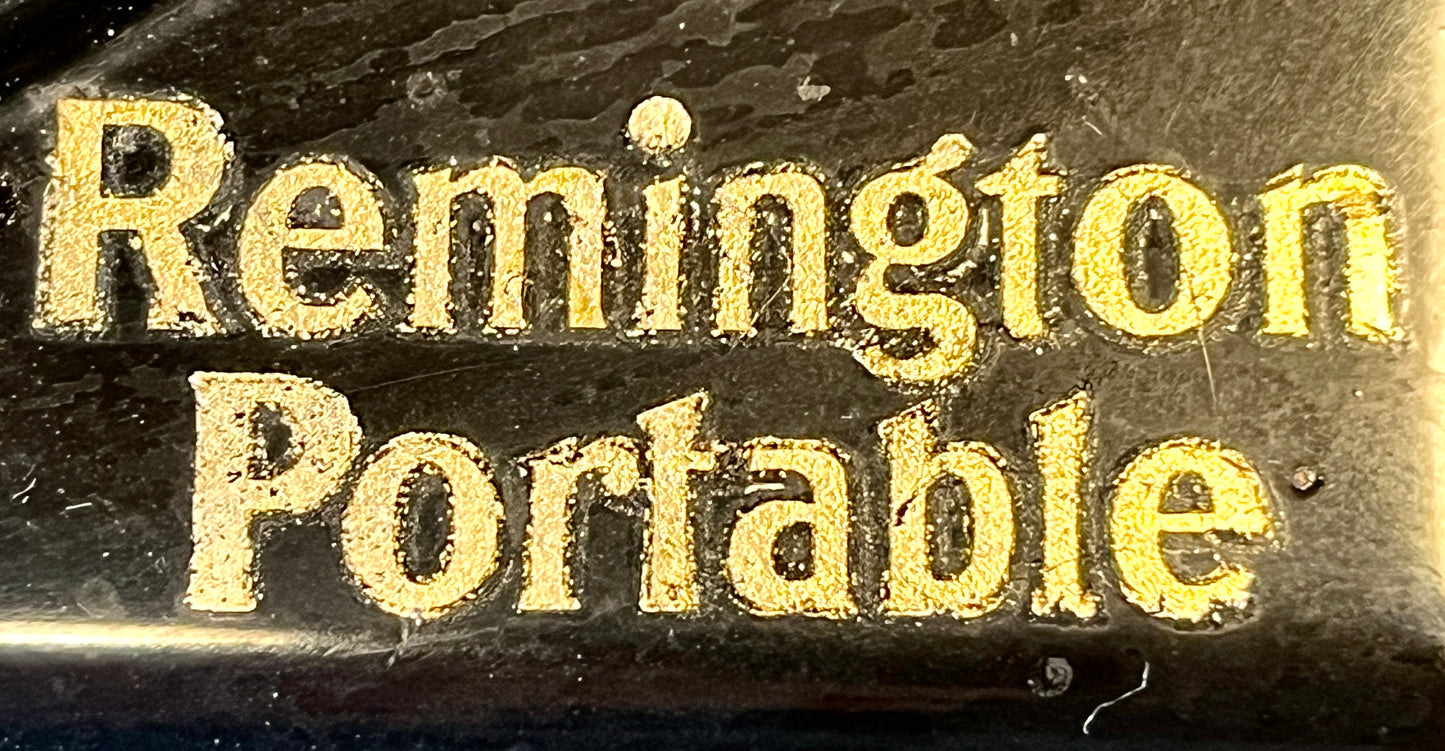 Rare Vintage 1920 Remington Portable Typewriter comes with its' Case. Case in good condition, unfortunately handle missing It has a unique method of raising the typebars to a printing position by means of a lever on the right side of the typewriter. Very good overall condition but please remember, buying vintage means it has been pre-loved so wear is in-keeping with age. If you would like more details, please do not hesitate to get into contact with us.
